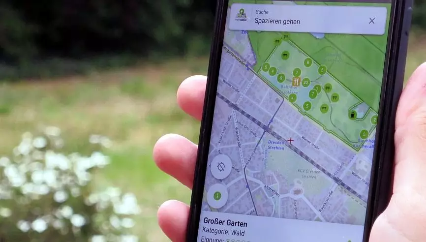 WebApp sp&uuml;rt passende Gr&uuml;nfl&auml;chen auf